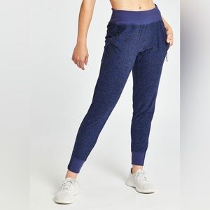 Oiselle Lux V Formation Track Pants - Grounded/Ink Blue